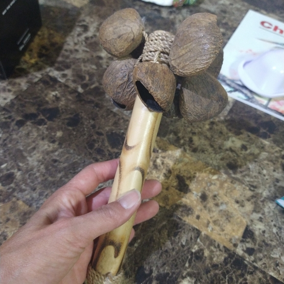 Handmade rattle musical instrument - Picture 7 of 9